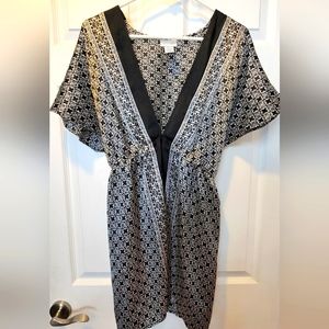 Motherhood Maternity, Dressy black & white Top, Size XL